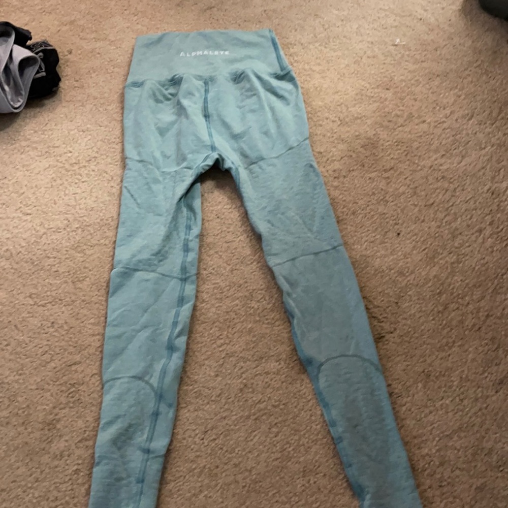 Alphalete small leggings, teal/ mint color